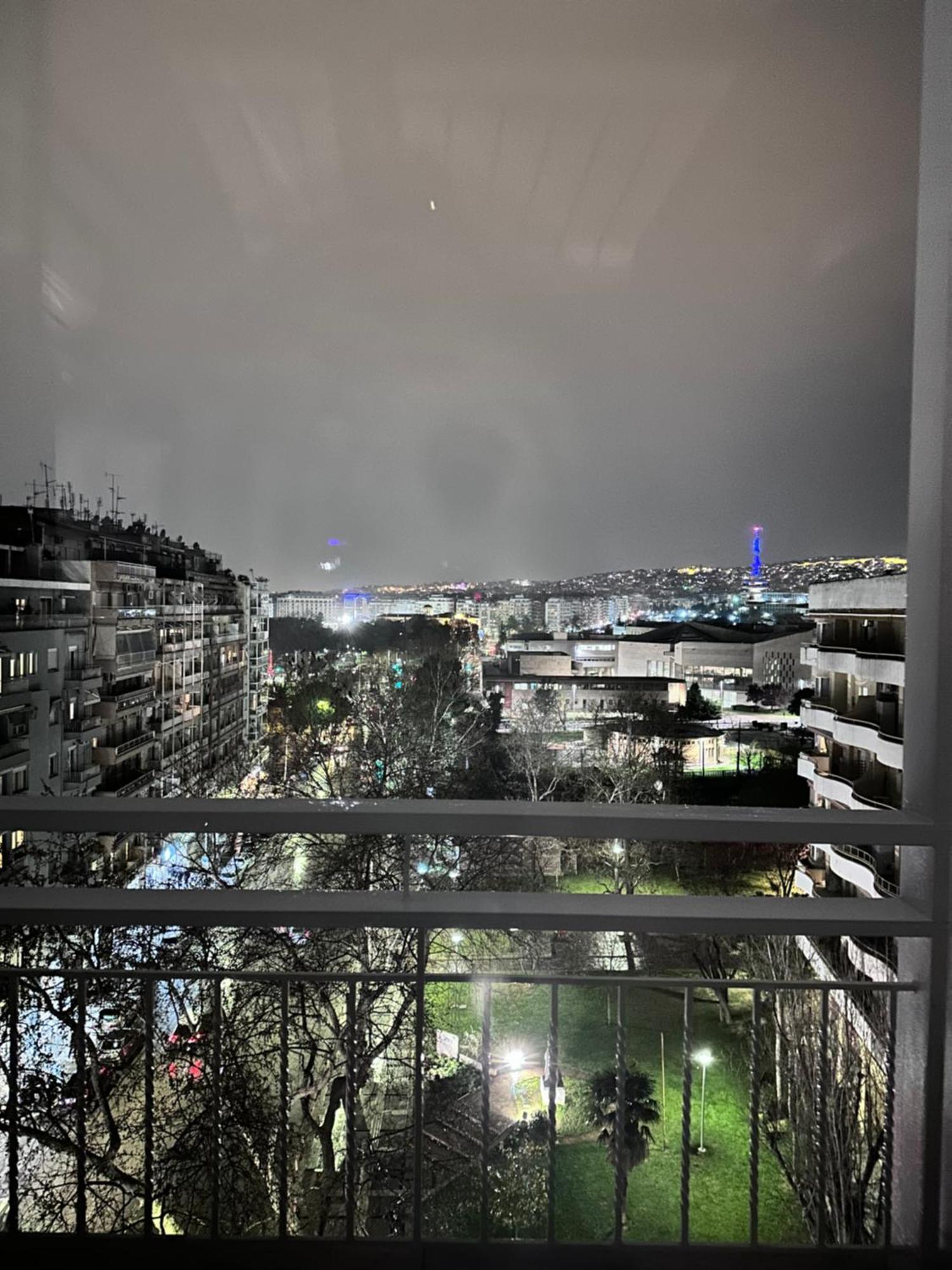 Ferienwohnung Heaven On The 7Th Thessaloniki Exterior foto